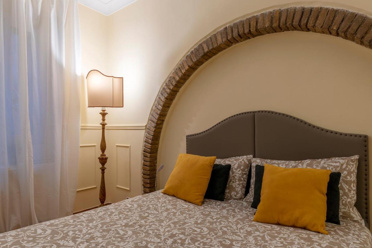 Piazza Navona & Pantheon Central Apartment Roma Ngoại thất bức ảnh