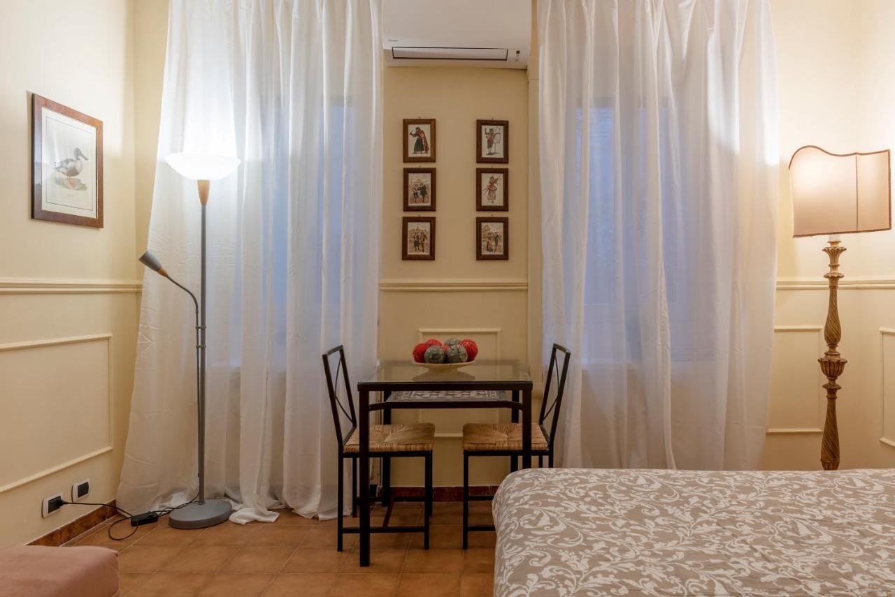 Piazza Navona & Pantheon Central Apartment Roma Ngoại thất bức ảnh